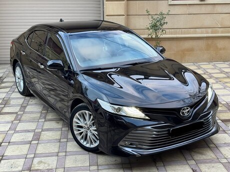 Toyota Camry 2018