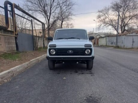 LADA (VAZ) Niva 2013