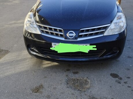Nissan Tiida 2011