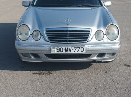Mercedes E 220 2000