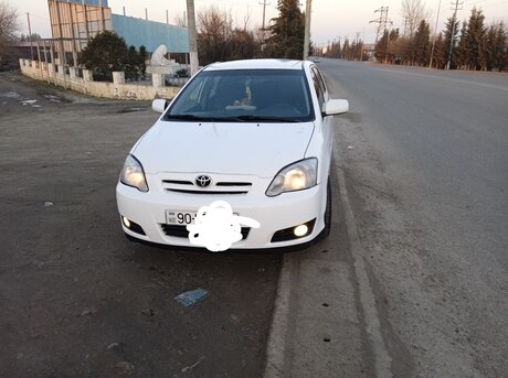 Toyota Corolla 2005