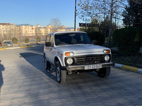 LADA (VAZ) Niva 2012