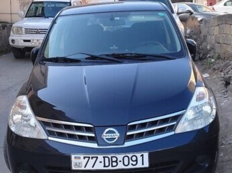 Nissan Tiida 2012