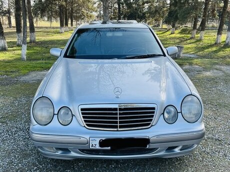 Mercedes E 240 1999