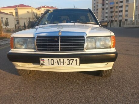 Mercedes 190 1990