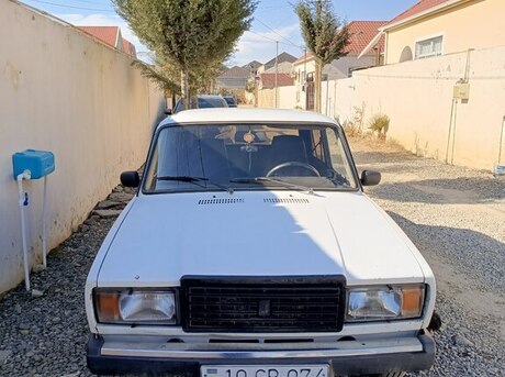 LADA (VAZ) 2107 2000