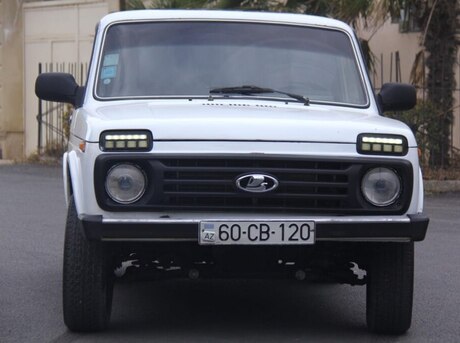 LADA (VAZ) Niva 2000