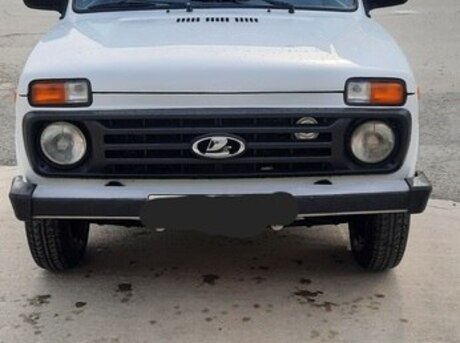 LADA (VAZ) Niva 2015
