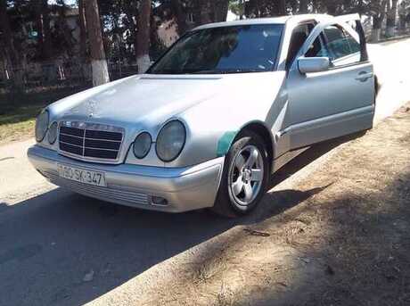 Mercedes E 220 1998
