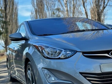 Hyundai Elantra 2015