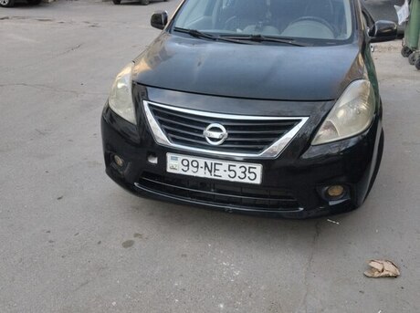 Nissan Sunny 2011