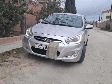 Hyundai Accent 2015