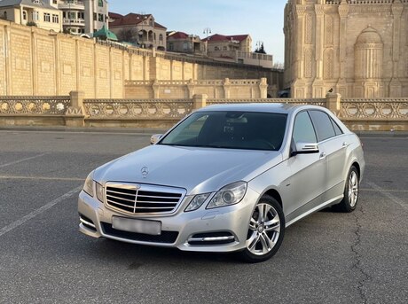 Mercedes E 200 2011