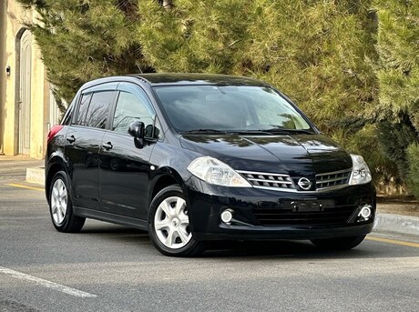 Nissan Tiida 2011