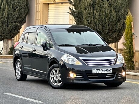 Nissan Tiida 2011
