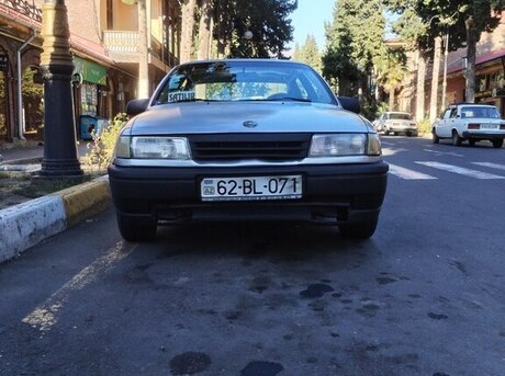 Opel Vectra 1989