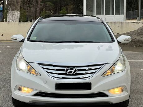 Hyundai Sonata 2010
