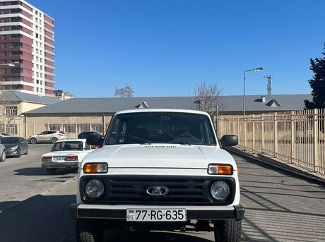 LADA (VAZ) Niva 2012