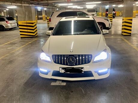 Mercedes C 250 2011