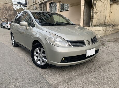 Nissan Tiida 2008