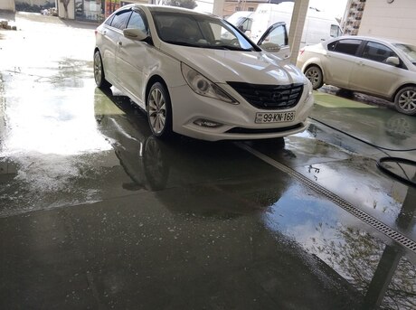 Hyundai Sonata 2010