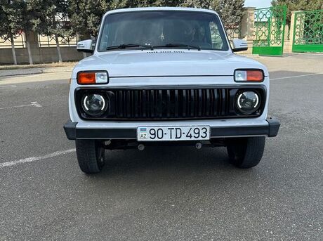 LADA (VAZ) Niva 2009