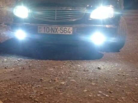 GAZ 31105 2004