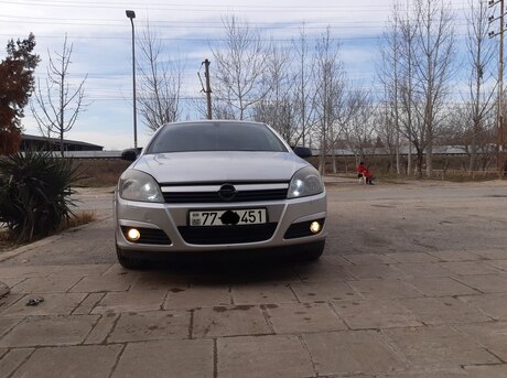 Opel Astra 2005
