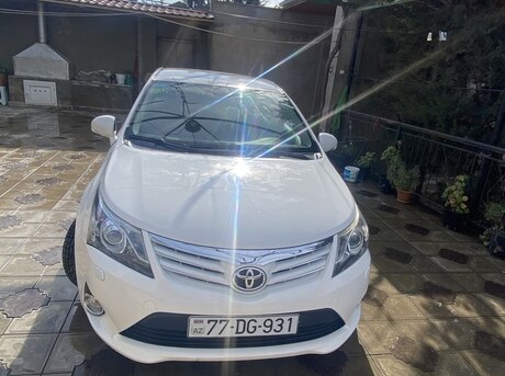 Toyota Avensis 2012