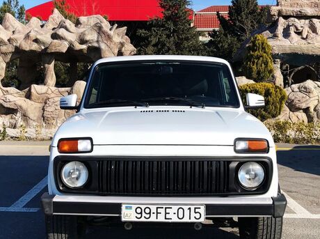 LADA (VAZ) Niva 2015