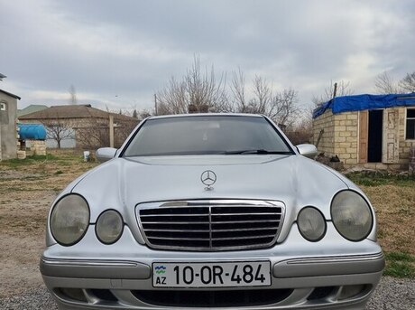 Mercedes E 240 2000