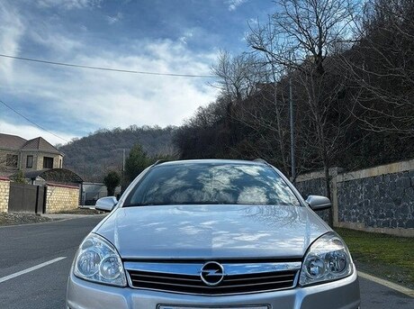 Opel Astra 2007