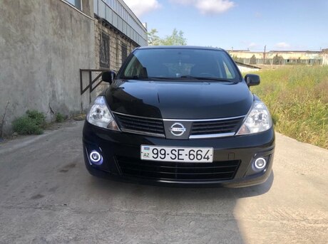 Nissan Tiida 2012