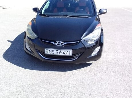 Hyundai Elantra 2012