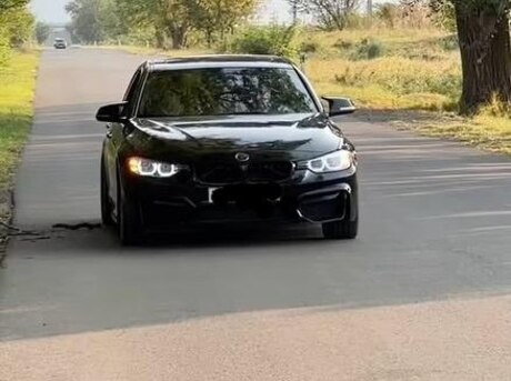 BMW 328 2015