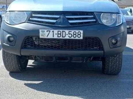 Mitsubishi L200 2009