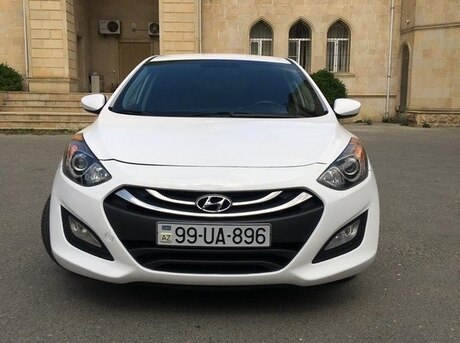 Hyundai Elantra 2012