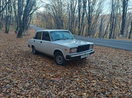 LADA (VAZ) 2107 2005