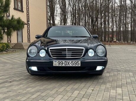 Mercedes E 220 2000