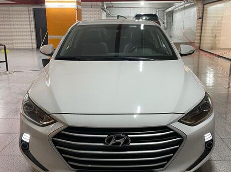 Hyundai Elantra 2017
