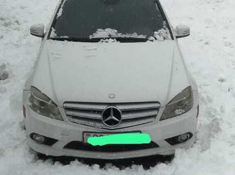 Mercedes  2009