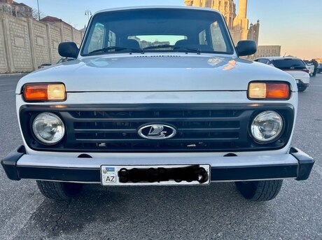 LADA (VAZ) Niva 2013
