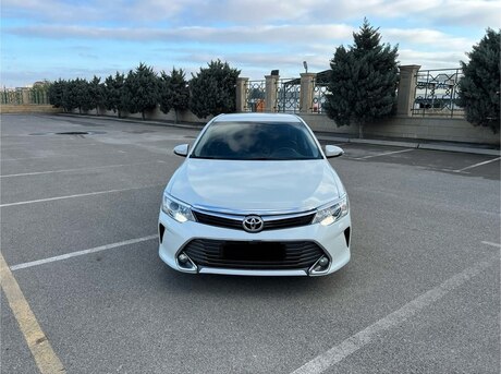 Toyota Camry 2016