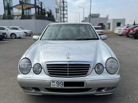 Mercedes E 240 2000
