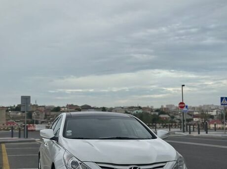 Hyundai Sonata 2011