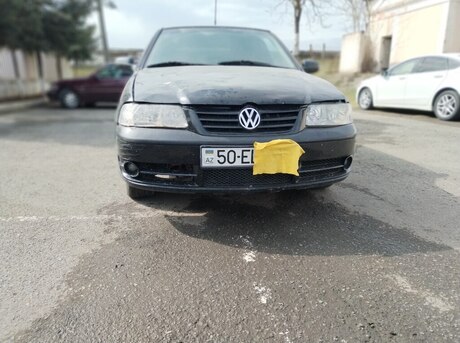 Volkswagen  2005