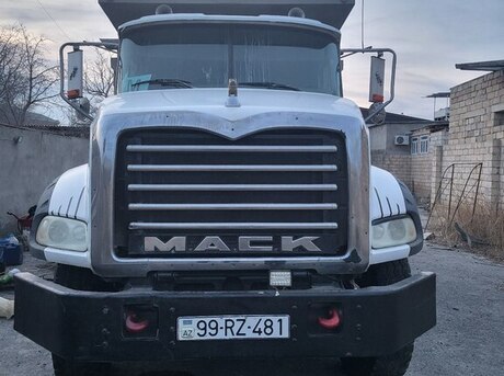 Mack Granite