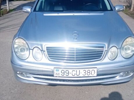 Mercedes E 260 2003