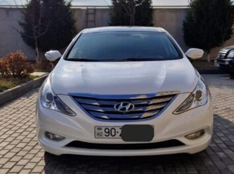 Hyundai Sonata 2010