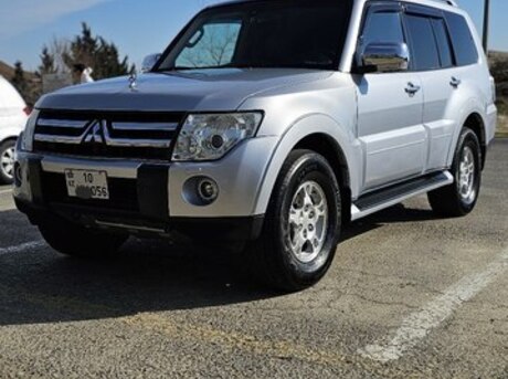 Mitsubishi Pajero 2007